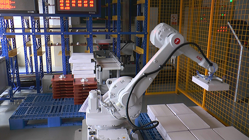 工業機器人碼垛應用工作站